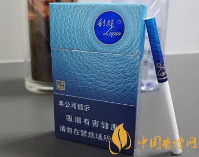 利群休閑系第一款細(xì)支高價(jià)煙僅僅是官方報(bào)價(jià)就達(dá)到了100元一包！
